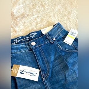 Women’s Seven 7️⃣ Jeans Size 4 High Rise Taper 0021